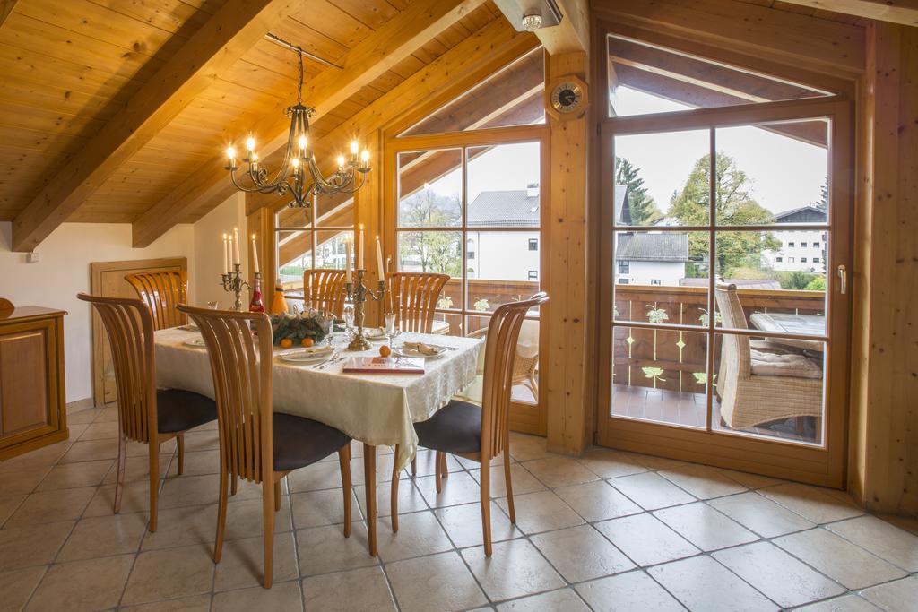 Golden Gapa Penthouse 1 Apartment Garmisch-Partenkirchen Room photo